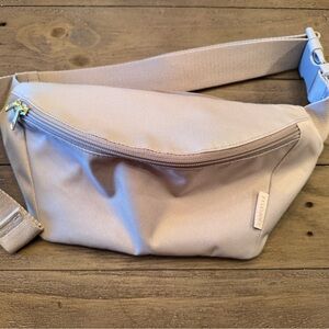 Canvelle Everyday Fanny Pack - Grey